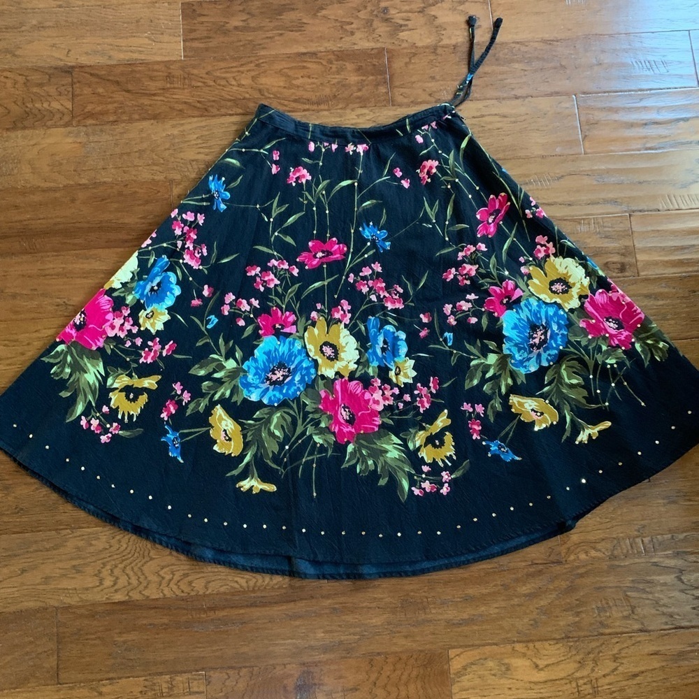 PTNY‎ Bohemian Black Skirt Colorful Floral Print